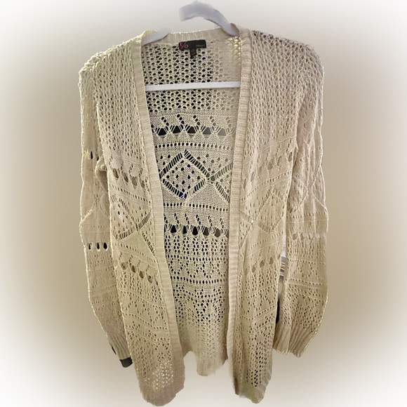 Sweater - Picture 3 of 4